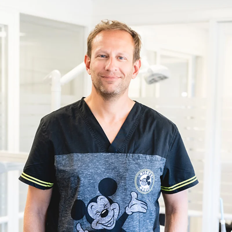 Tannlege — spesialist i kjeveortopedi Kim Christian Johansen ved Tann- og kjeveklinikken
