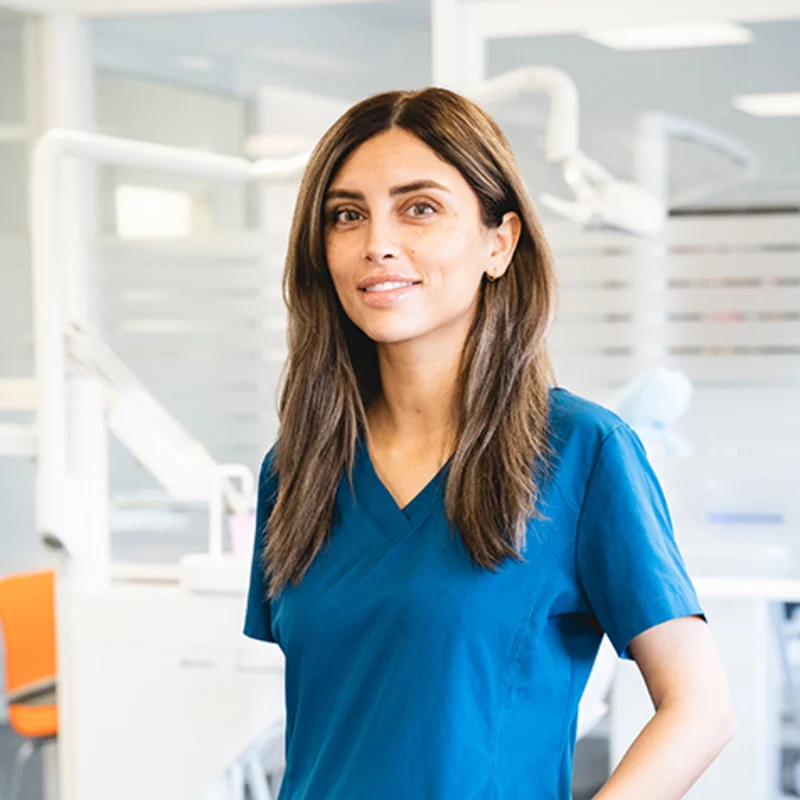 Tannpleier Sarah Pallani ved Tann- og kjeveklinikken